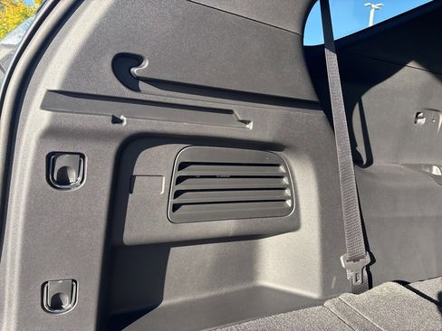 New 2026 Chevrolet Traverse LT w/ Driver Confidence Package image 30