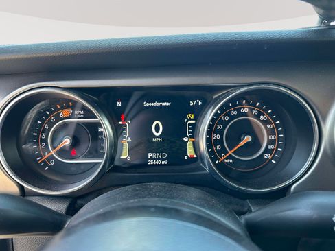 Used 2021 Jeep Wrangler Unlimited Sport AWD/4WD image 16