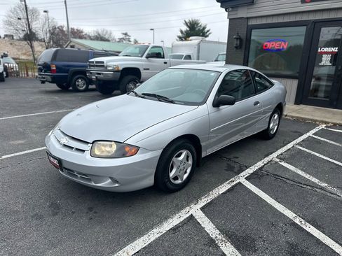 Used 2003 Chevrolet Cavalier Coupe w/ Preferred Equipment Group image 7