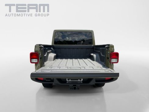 New 2025 Jeep Gladiator Sport image 13