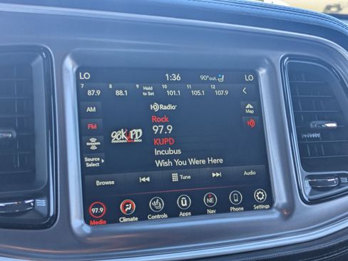 Used 2020 Dodge Challenger SXT w/ Plus Package image 18