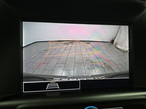 Used 2024 GMC Terrain SLE image 5