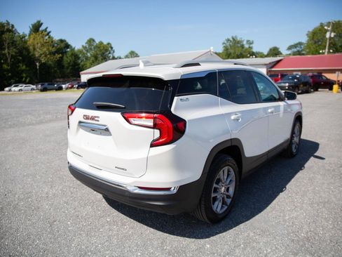 Used 2022 GMC Terrain SLT image 4