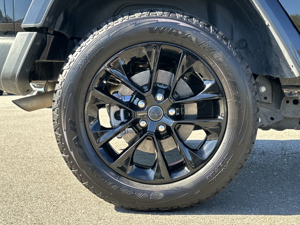 Certified 2024 Jeep Wrangler Unlimited Sahara AWD/4WD image 16