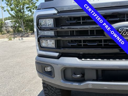 Used 2023 Ford F350 Lariat w/ Lariat Ultimate Package AWD/4WD image 9