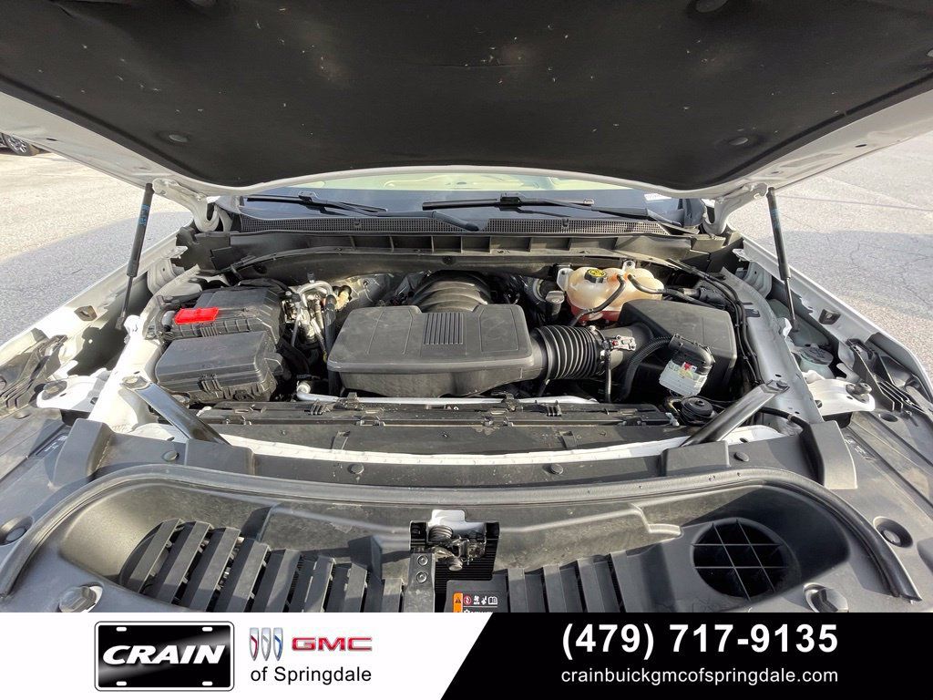 Used 2024 Chevrolet Tahoe Premier AWD/4WD image 32