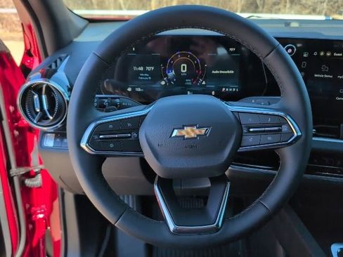 New 2026 Chevrolet Equinox LT w/ LPO, Floor Liner Package FWD image 15