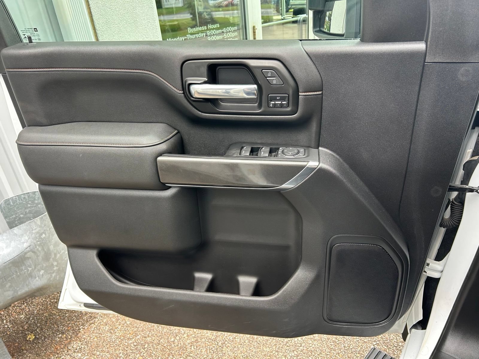 Used 2022 GMC Sierra 2500 AT4 w/ Gooseneck/5TH Wheel Package AWD/4WD image 13