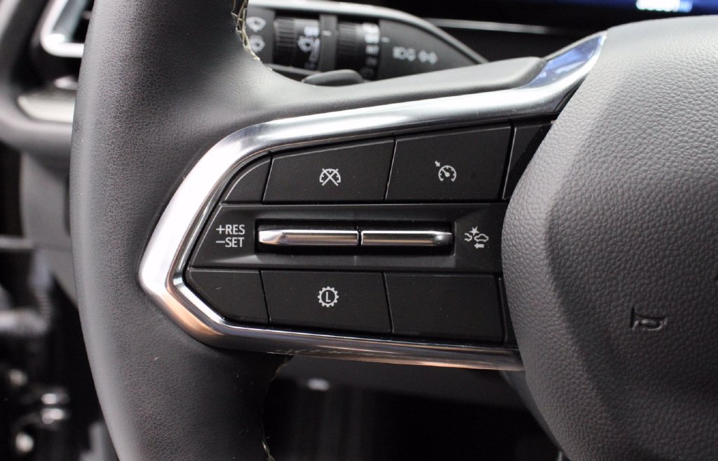 Used 2025 Chevrolet Traverse LT AWD/4WD image 27
