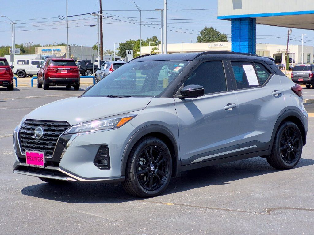 Used 2021 Nissan Kicks SR FWD image 3