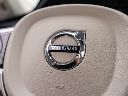 Used 2024 Volvo XC90 T8 Ultimate w/ Lounge Package AWD/4WD image 32