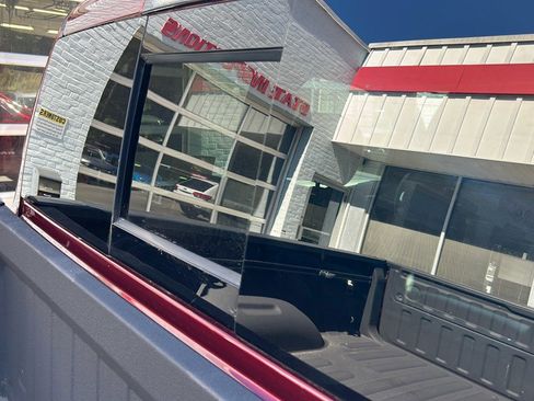 Used 2021 RAM 1500 Big Horn image 13