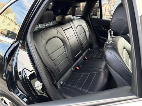 Used 2020 Mercedes-Benz GLC 300 4MATIC image 12