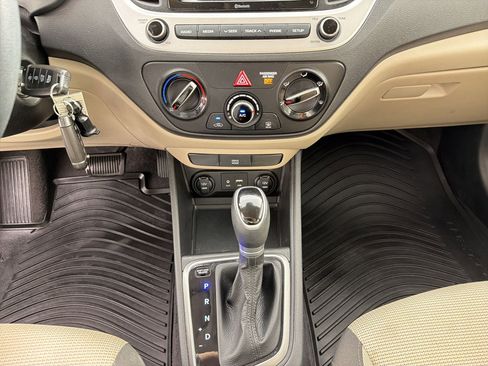 Used 2022 Hyundai Accent SE image 22