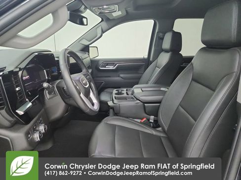 Used 2025 GMC Sierra 1500 SLT AWD/4WD image 18
