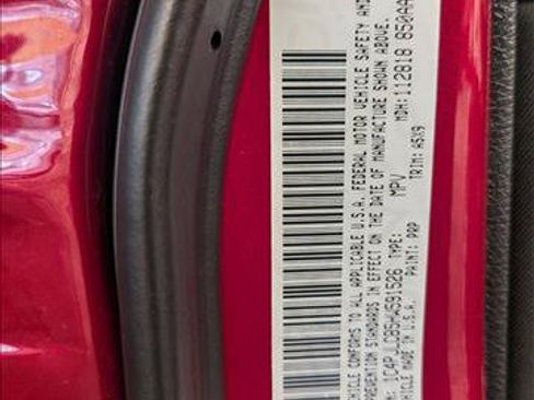 Used 2017 Jeep Cherokee Latitude w/ Comfort/Convenience Group FWD image 30