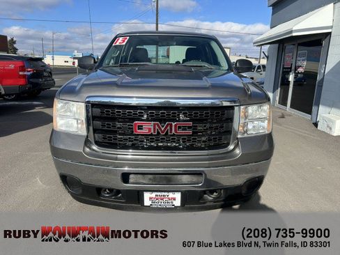 Used 2013 GMC Sierra 2500 W/T image 2