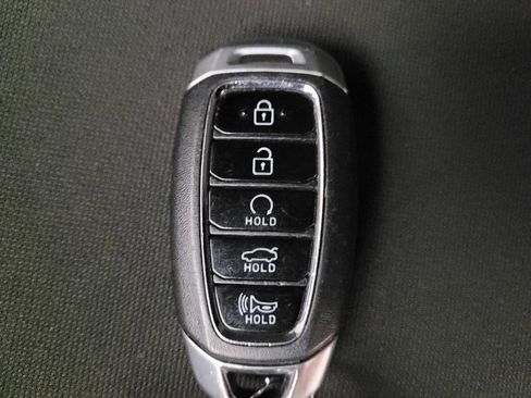 Used 2023 Hyundai Elantra SEL w/ Cargo Package image 32