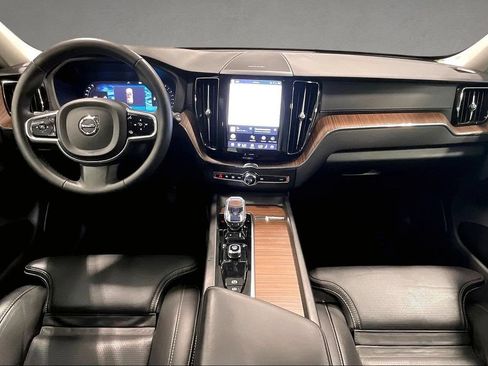 Used 2023 Volvo XC60 B6 Ultimate w/ Climate Package AWD/4WD image 8