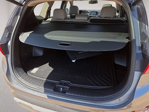 Used 2019 Hyundai Santa Fe Limited FWD image 16