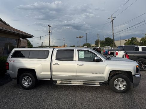 Used 2017 Chevrolet Silverado 1500 LT w/ All Star Edition AWD/4WD image 4