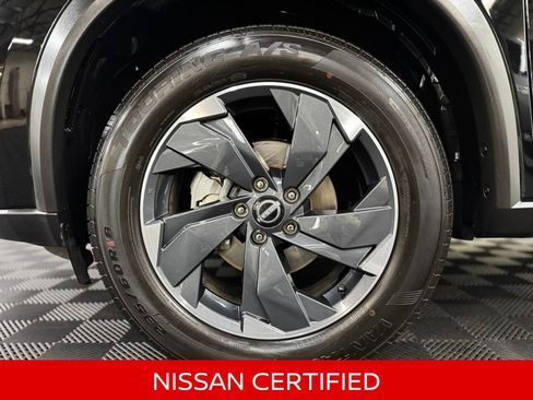 Certified 2025 Nissan Rogue SV AWD/4WD image 10