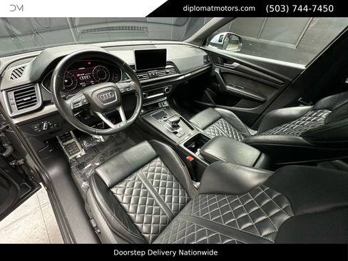 Used 2020 Audi SQ5 Premium Plus w/ Premium Plus Package image 17