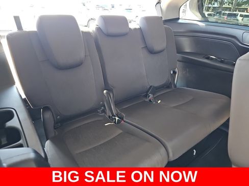 Used 2019 Honda Odyssey EX image 12
