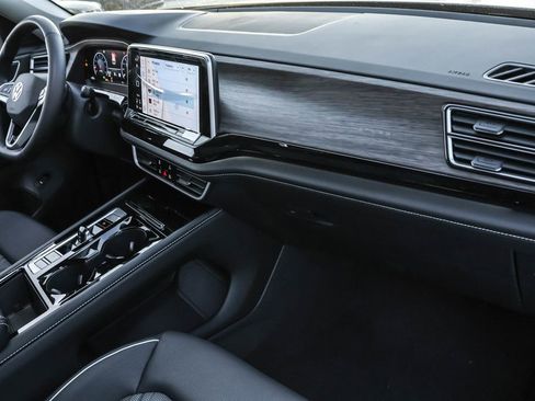 New 2026 Volkswagen Atlas SEL Premium R-Line image 41