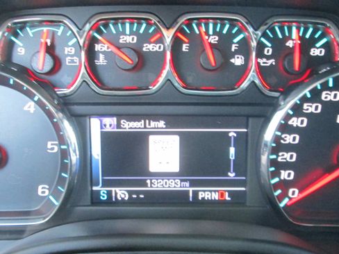 Used 2017 Chevrolet Tahoe LT AWD/4WD image 16