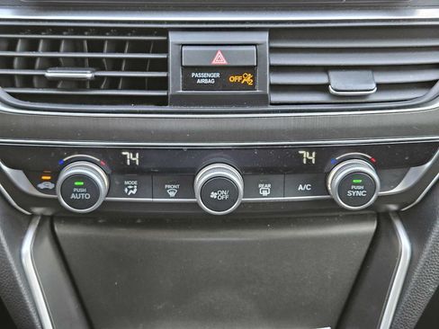 Used 2020 Honda Accord LX image 18