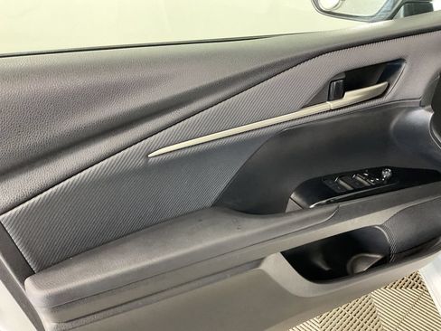 Used 2025 Toyota Camry SE FWD image 16