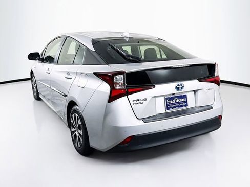 Used 2022 Toyota Prius LE image 6