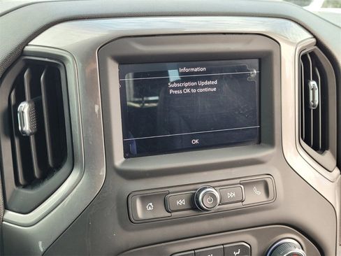 Used 2025 Chevrolet Silverado 2500 Custom w/ Custom Value Package image 26