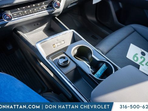 New 2026 Chevrolet Equinox LT w/ Convenience Package II FWD image 12