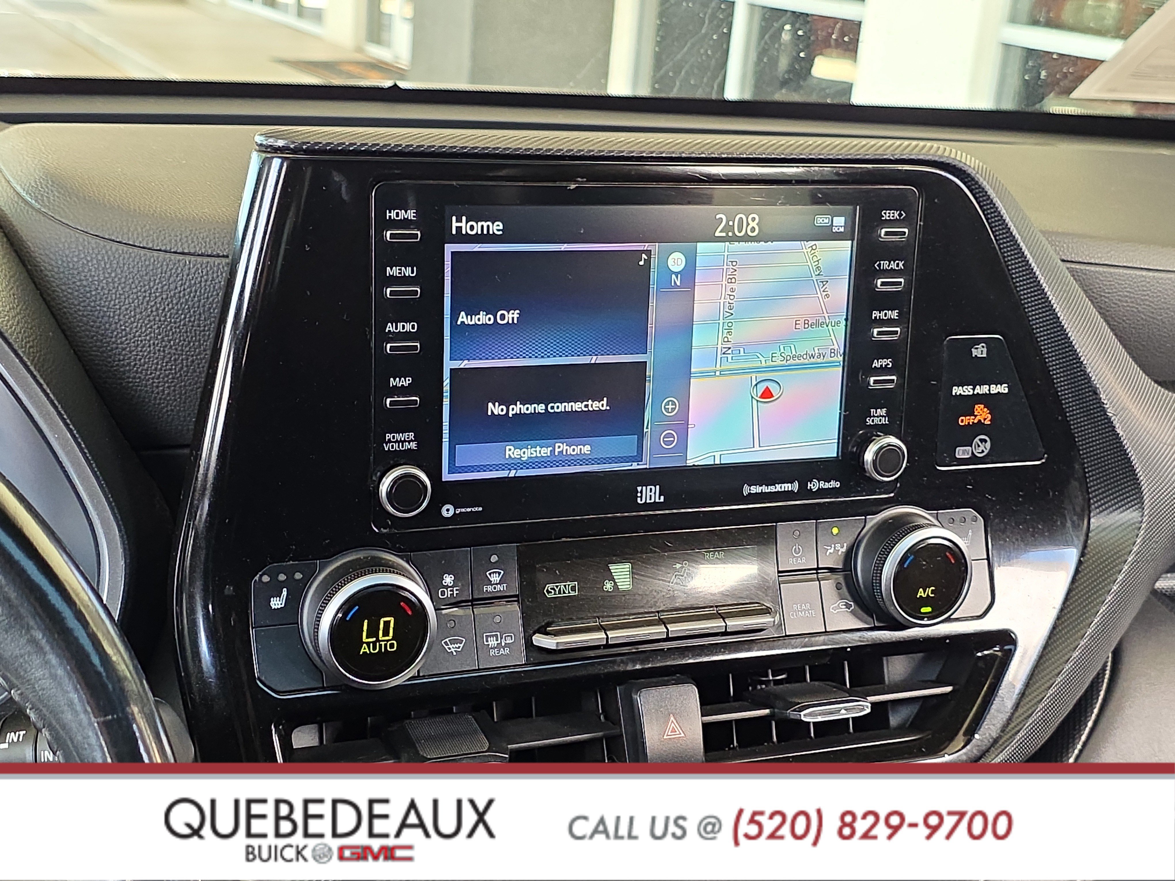 Used 2021 Toyota Highlander XSE FWD image 18