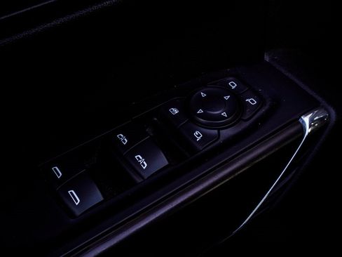 Used 2021 GMC Sierra 1500 SLT w/ SLT Premium Plus Package image 19