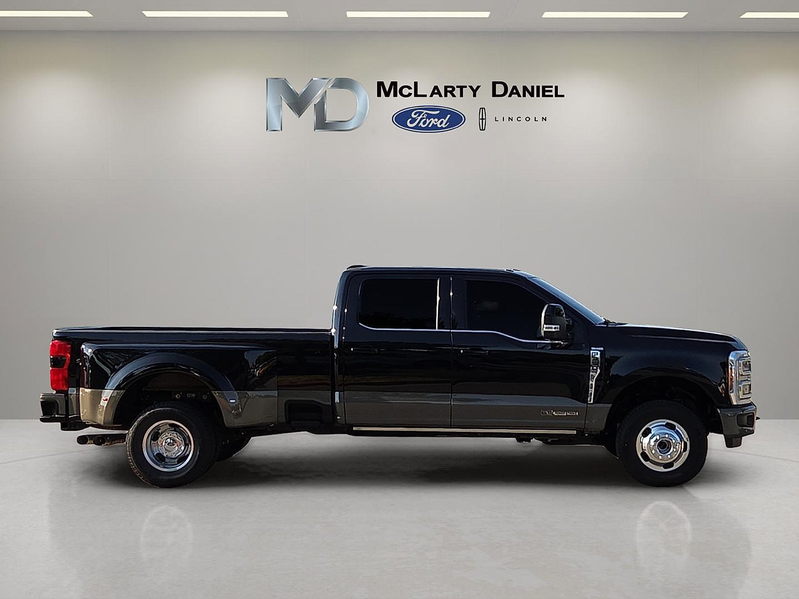 Certified 2026 Ford F350 King Ranch AWD/4WD image 6