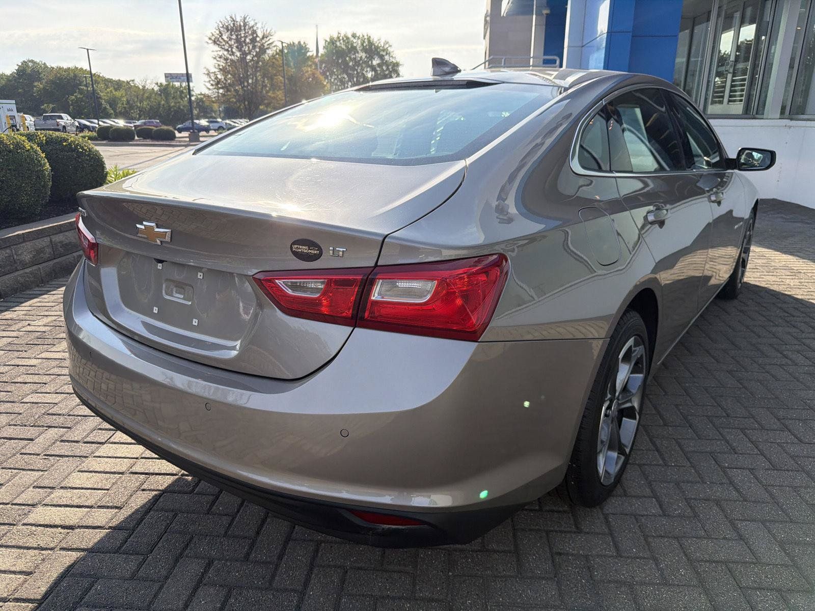 Used 2024 Chevrolet Malibu LT FWD image 5