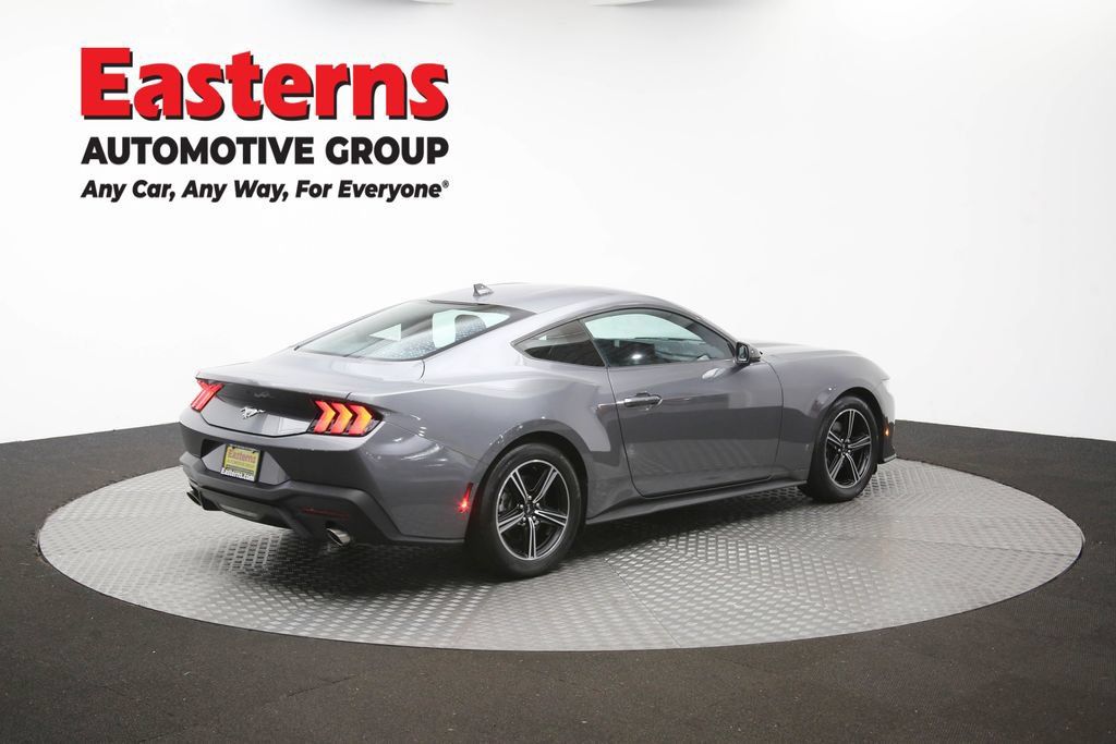 Used 2025 Ford Mustang Coupe RWD image 40