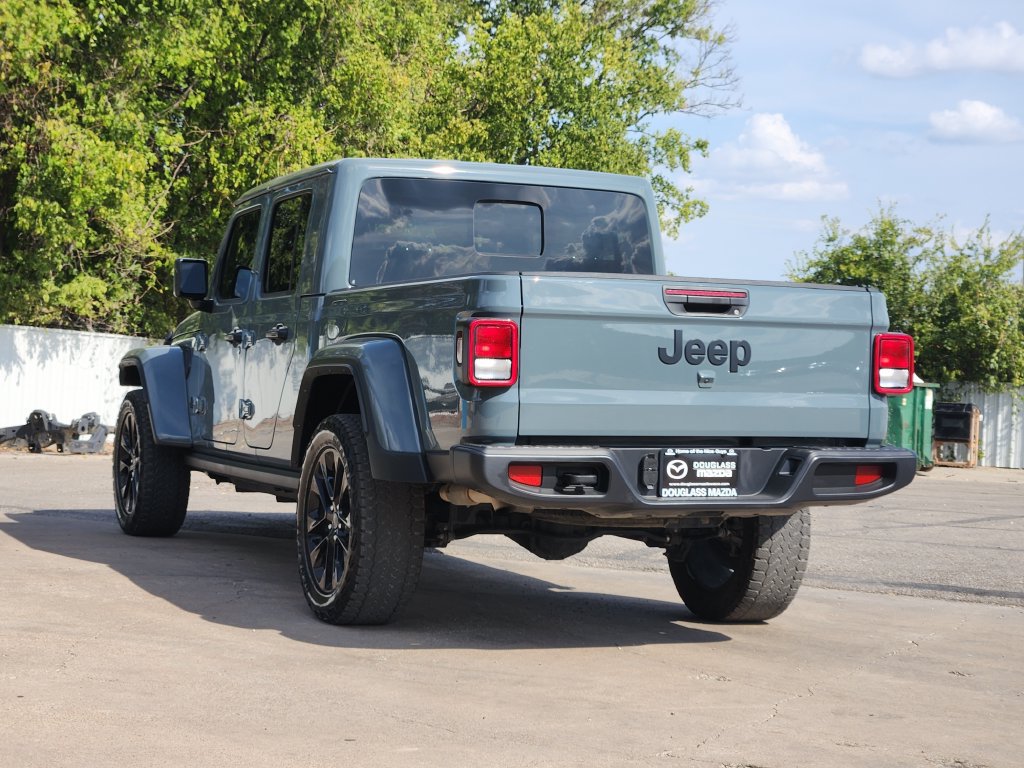 Used 2025 Jeep Gladiator Sport AWD/4WD image 5