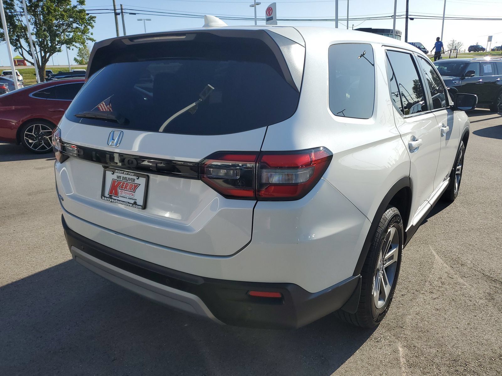 Used 2024 Honda Pilot EX-L image 4