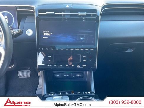 Used 2024 Hyundai Tucson Limited image 14