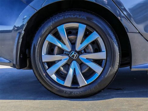 Used 2023 Honda Civic LX image 9