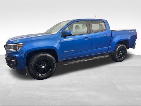 Used 2021 Chevrolet Colorado LT w/ Safety Package image 2