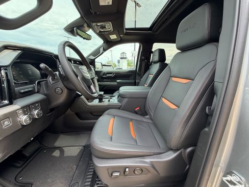 New 2026 GMC Sierra 1500 AT4 w/ AT4 Premium Package image 10