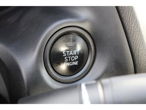 Used 2014 MAZDA MAZDA3 i Touring image 19