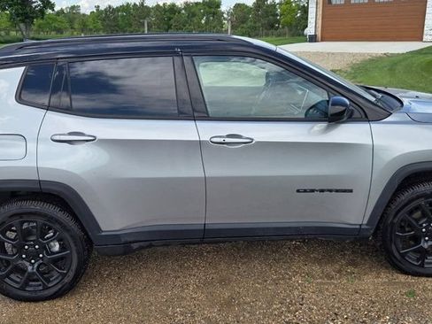 Used 2022 Jeep Compass Latitude w/ Convenience Group AWD/4WD image 15