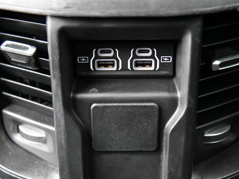 Used 2024 RAM 2500 Big Horn w/ Night Edition image 42