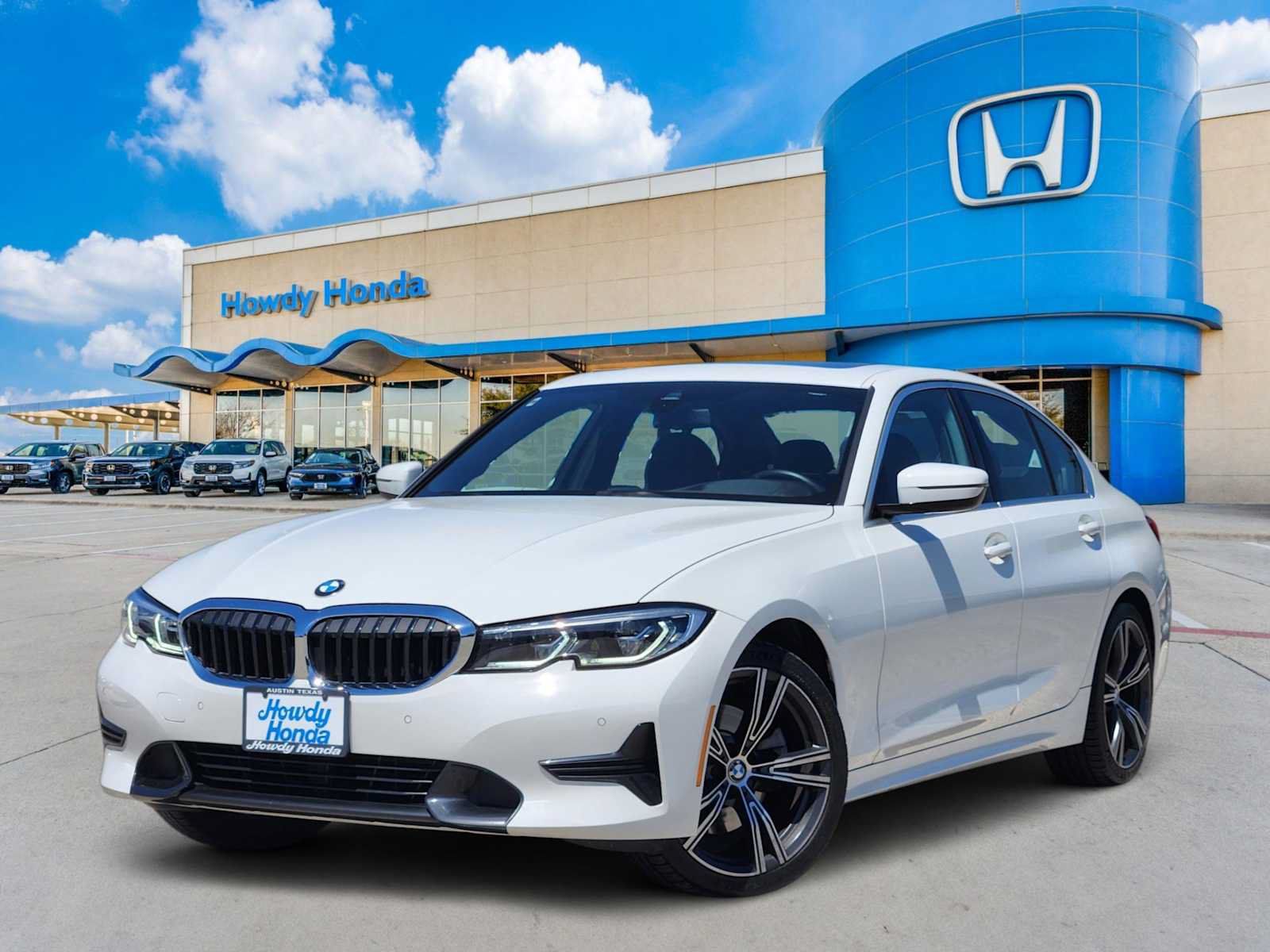 Used 2021 BMW 330i xDrive Sedan w/ Executive Package AWD/4WD image 1